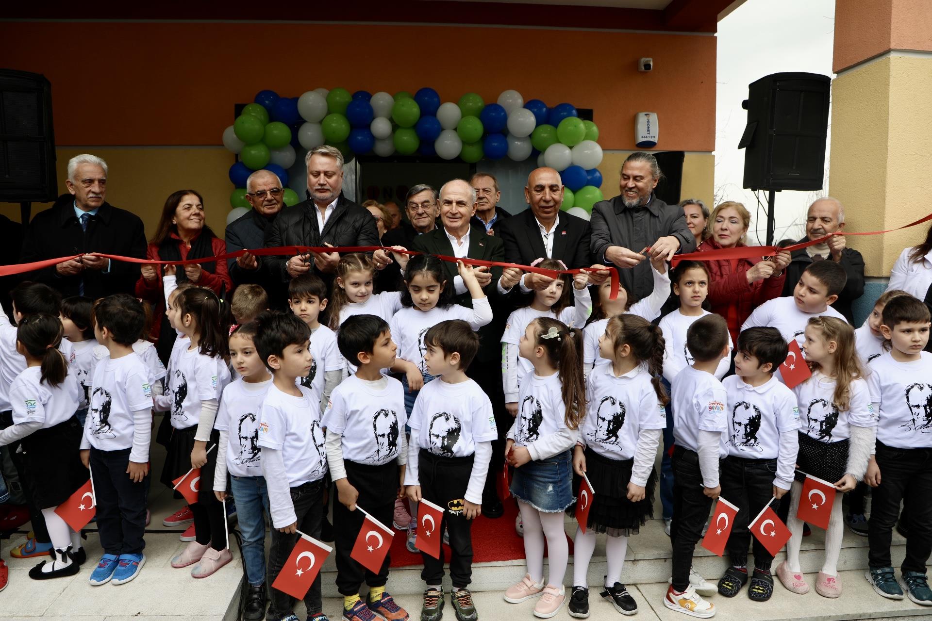 "Büyükçekmece Belediyesi olarak birinci önceliğimiz eğitimdir"