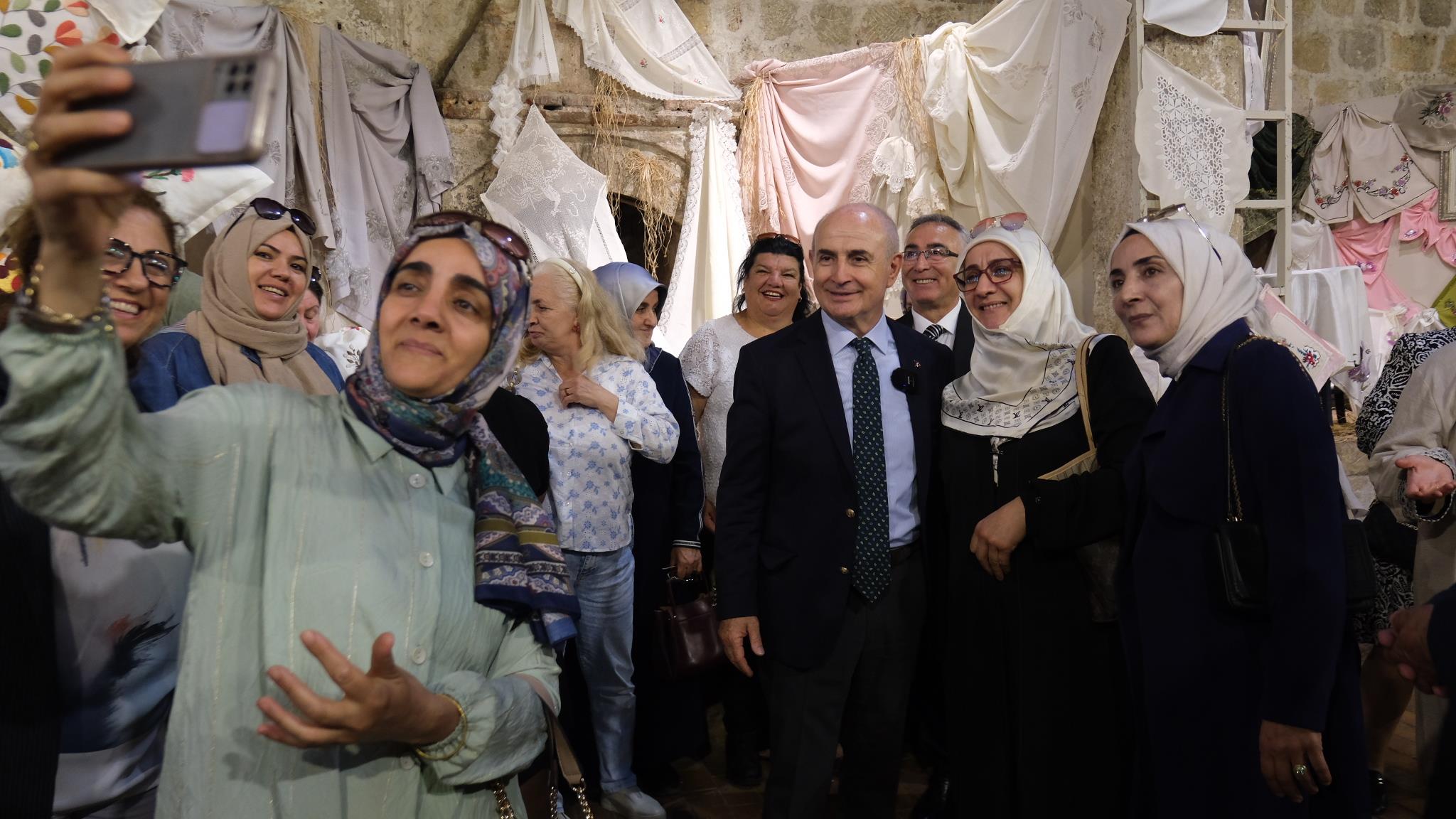 El emeği göz nuru eserler "Doğanın Yansımaları" Sergisi’nde buluştu